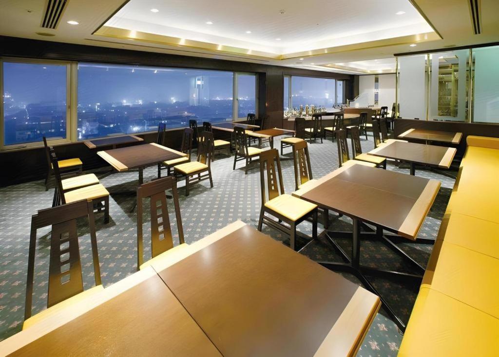 Hotel New Omi Omihachiman Esterno foto